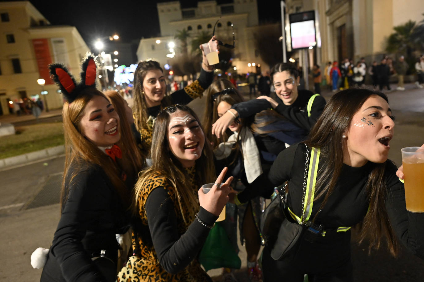 Fotos: Así se vive el lunes de carnaval en Badajoz