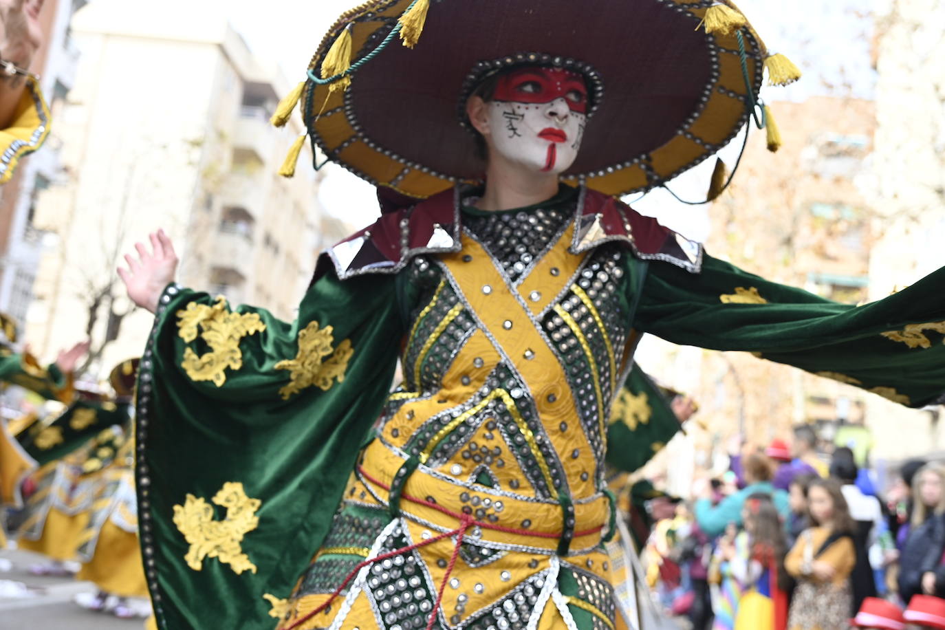 Fotos: Badajoz | San Roque acoge el tradicional Entierro de la Sardina y el desfile de comparsas del martes de Carnaval