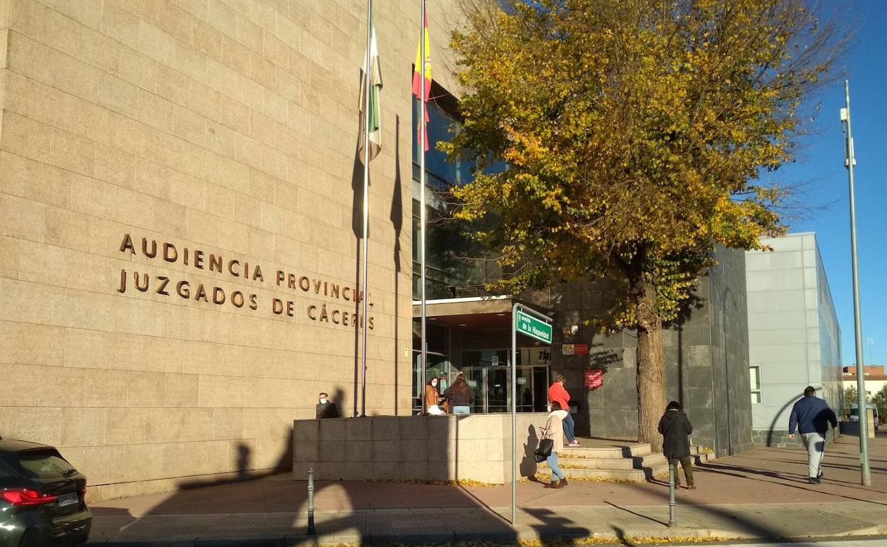 El juicio concluyó este jueves en la Audiencia Provincial de Cáceres. 