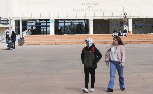 Facultad de Filosofía y Letras, en el campus universitario de Cáceres, el pasado miércoles. 