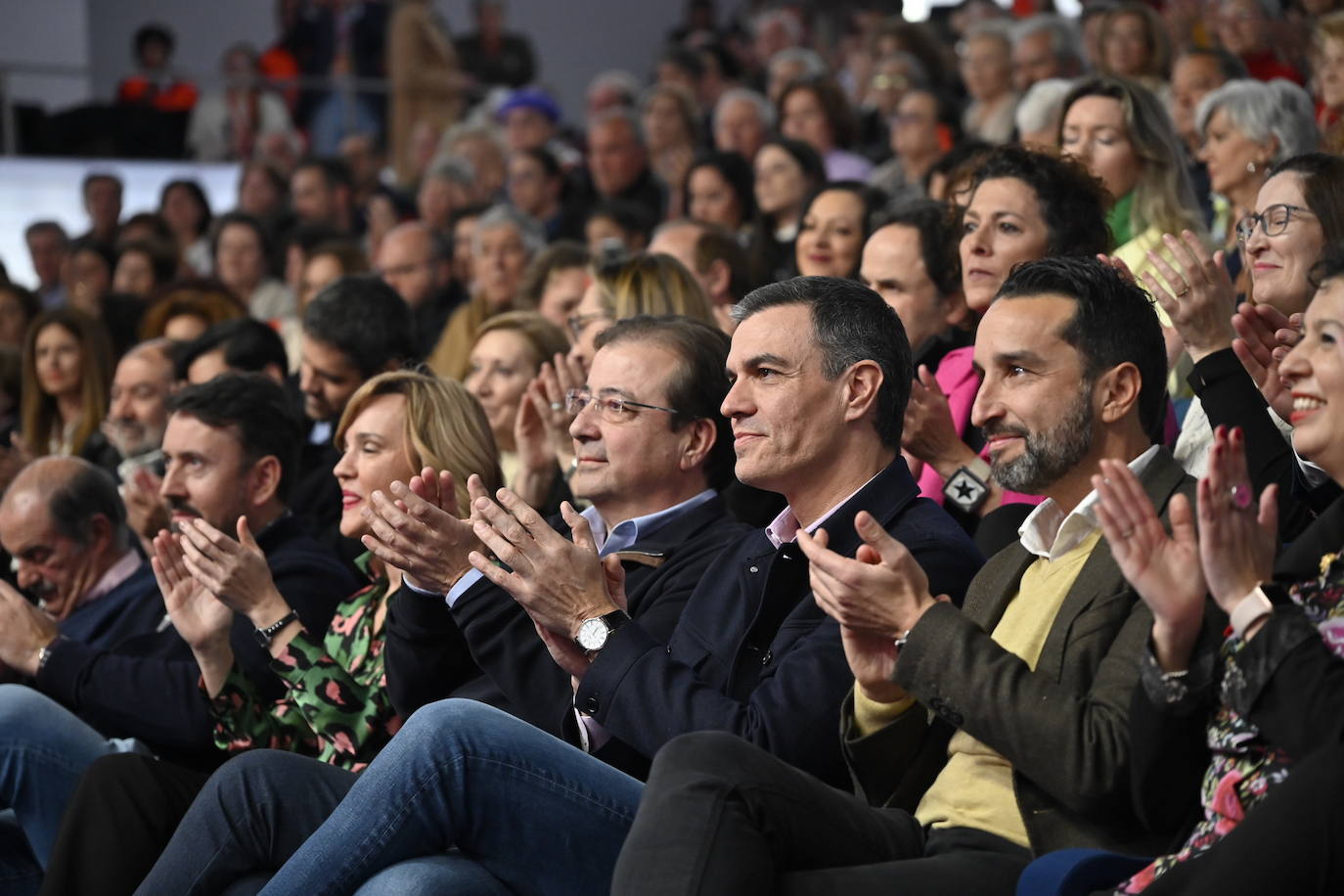 Fotos: Acto político de Pedro Sánchez en Badajoz