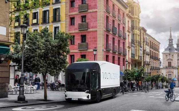 The 'Volta Trucks Hub' in Spain will have eight parking spaces for trucks and four service docks