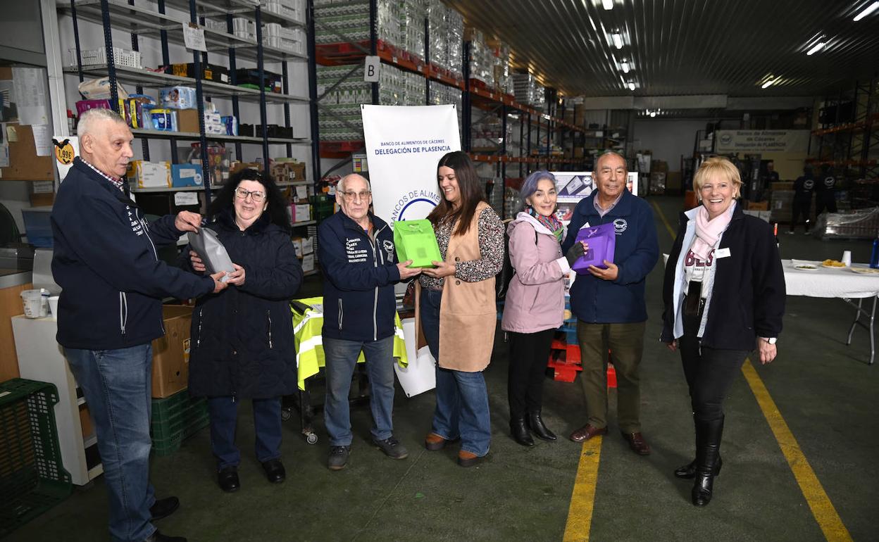 Inmaculada Fuentes, Esther Sánchez y Cruz Ibarra, distinguidas por el Banco de Alimentos. 