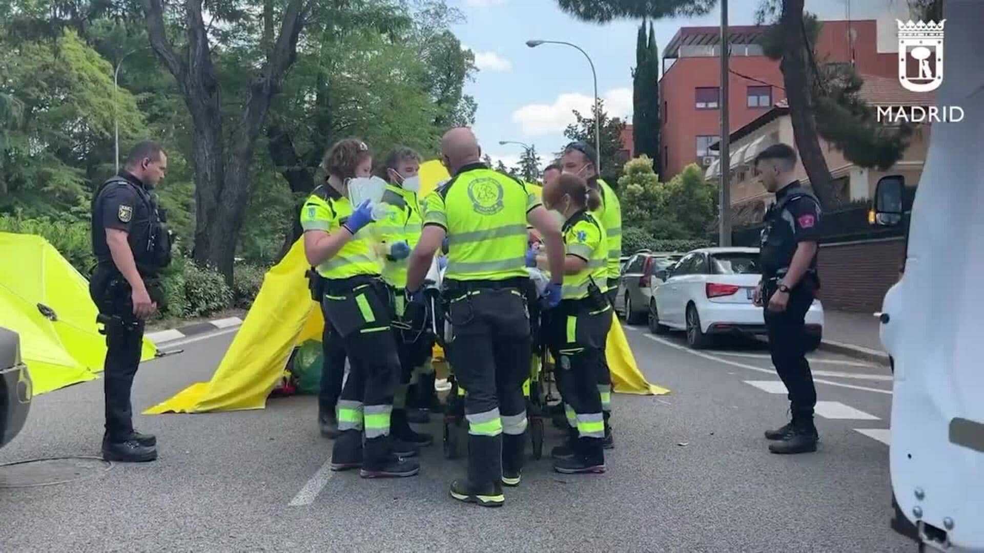 Atropellada Muy Grave Una Joven Arrollada Por Un Coche Cuando Cruzaba La Calle En Madrid Hoy