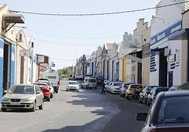 Una calle del polígono Charca Musia en Cáceres.
