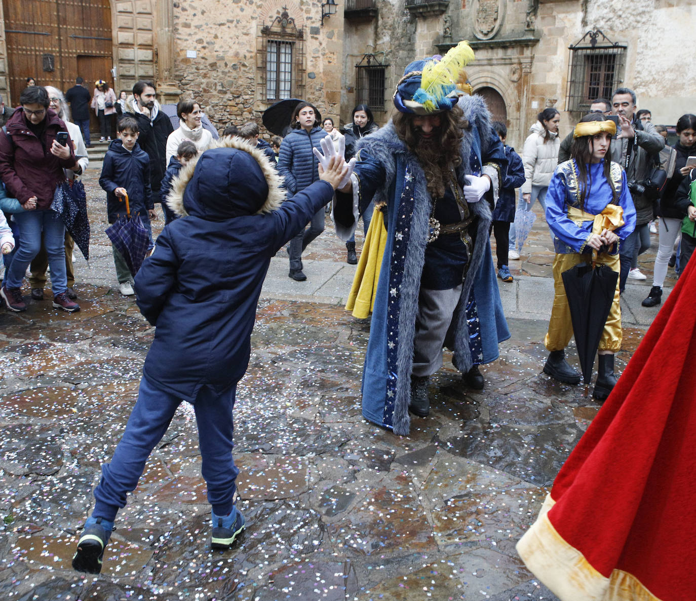 Cálida bienvenida a los Reyes Magos en la concatedral de Santa María de Cáceres