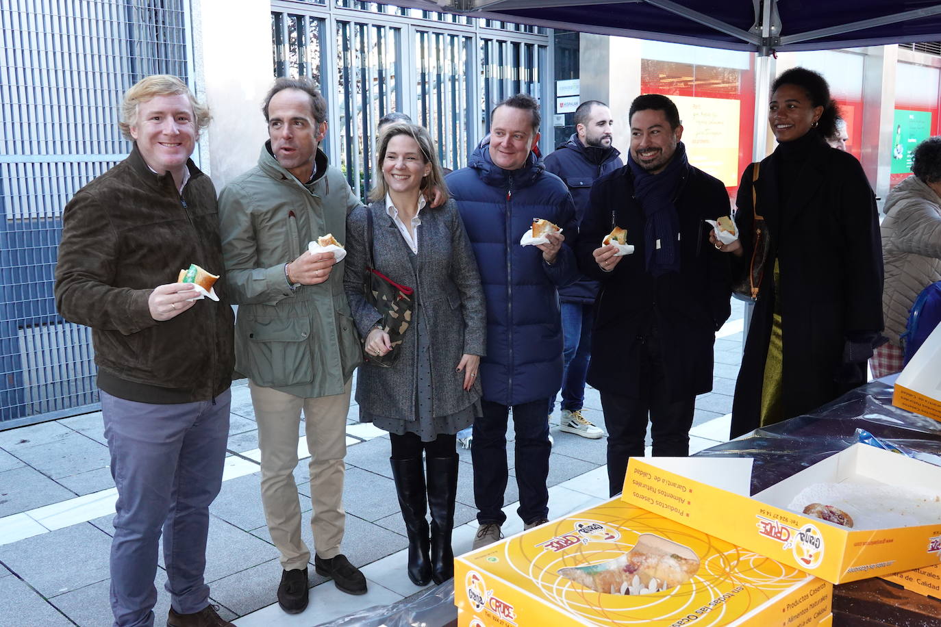 El reparto de roscón en Badajoz, en imágenes