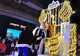 Sus Majestades de Oriente recorren las localidades de Cáceres