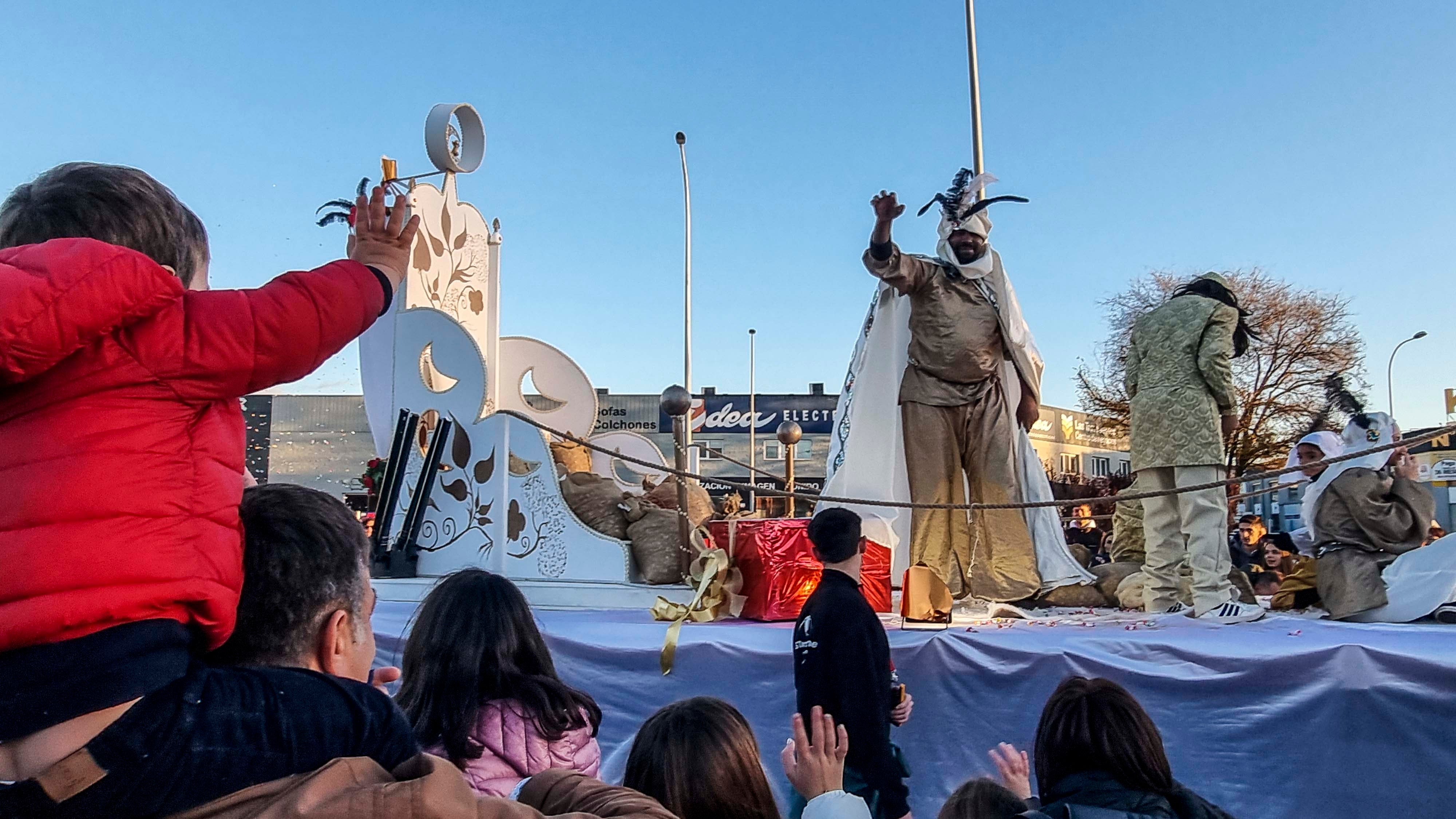 Búscate en el cortejo de los Reyes Magos en Mérida