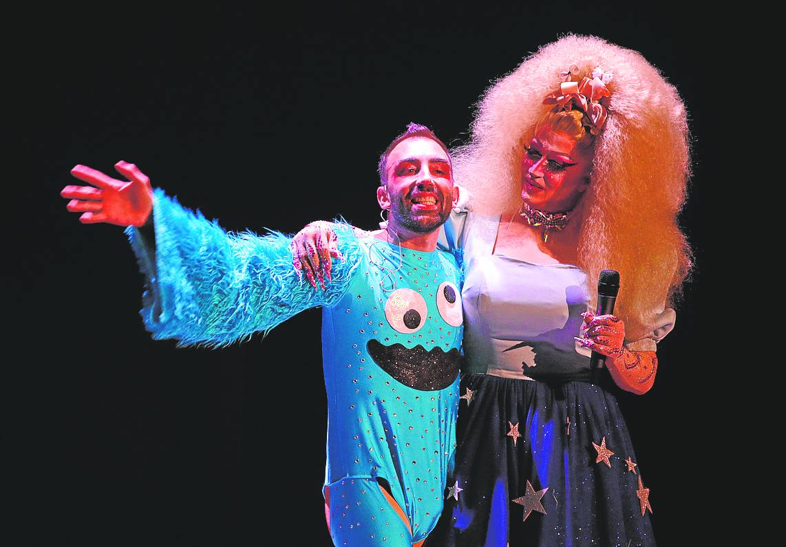 Solidaridad &#039;drag&#039; en medio de la agenda navideña