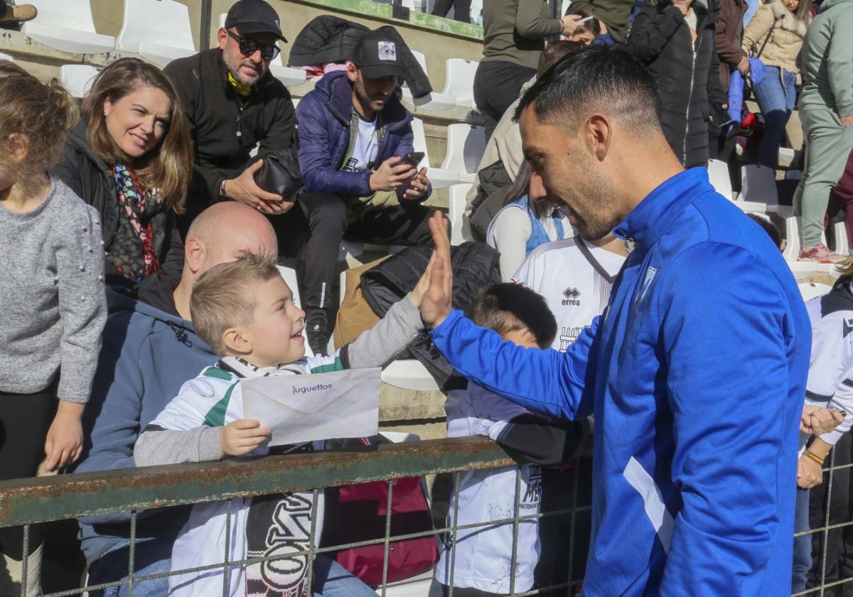 La mañana de los niños en el Romano