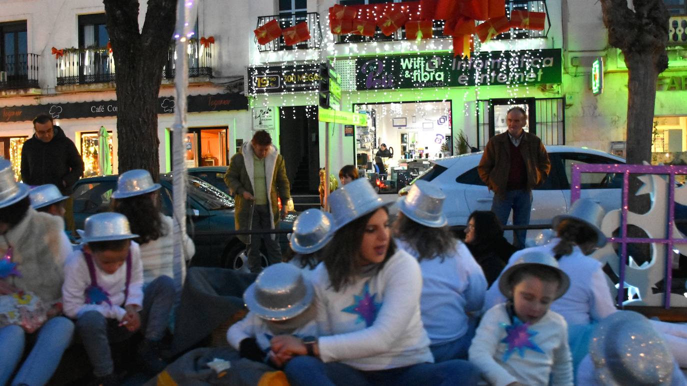 Los Magos de Oriente llenan Alburquerque de ilusión