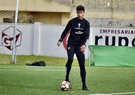 Javier Lizárraga durante el entrenamiento matinal de este jueves.