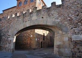 El Arco de la Estrella y el Fuero de Cáceres