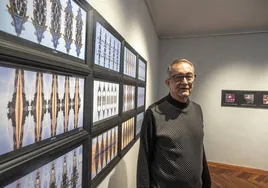 La obra del artista Carlos Pérez clausura la Bienal de Obra Gráfica de Cáceres.