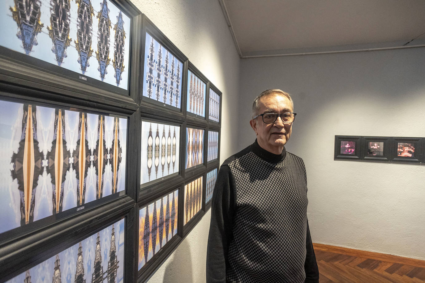 La obra del artista Carlos Pérez clausura la Bienal de Obra Gráfica de Cáceres.