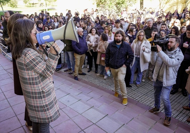 Minutos antes de empezar el examen MIR este sábado en Badajoz.