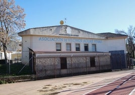 Sede vecinal de Aguas Vivas, cuya asociación está disuelta y el bar, cerrado.