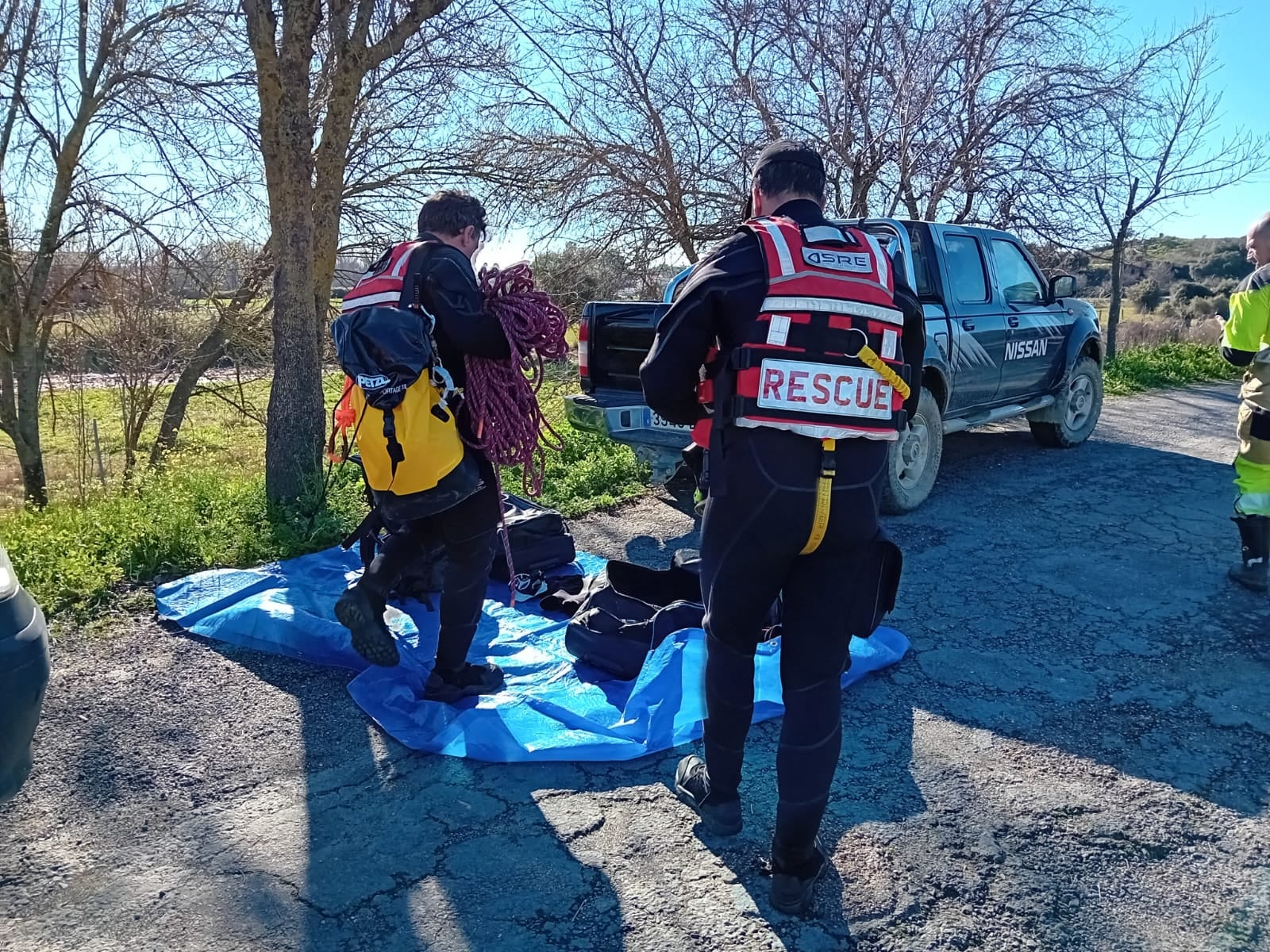 Imágenes del rescate del cuerpo de la mujer desaparecida en Carcaboso