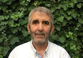 El catedrático de la UEx Luis García, candidato a las primarias de Podemos para las elecciones europeas