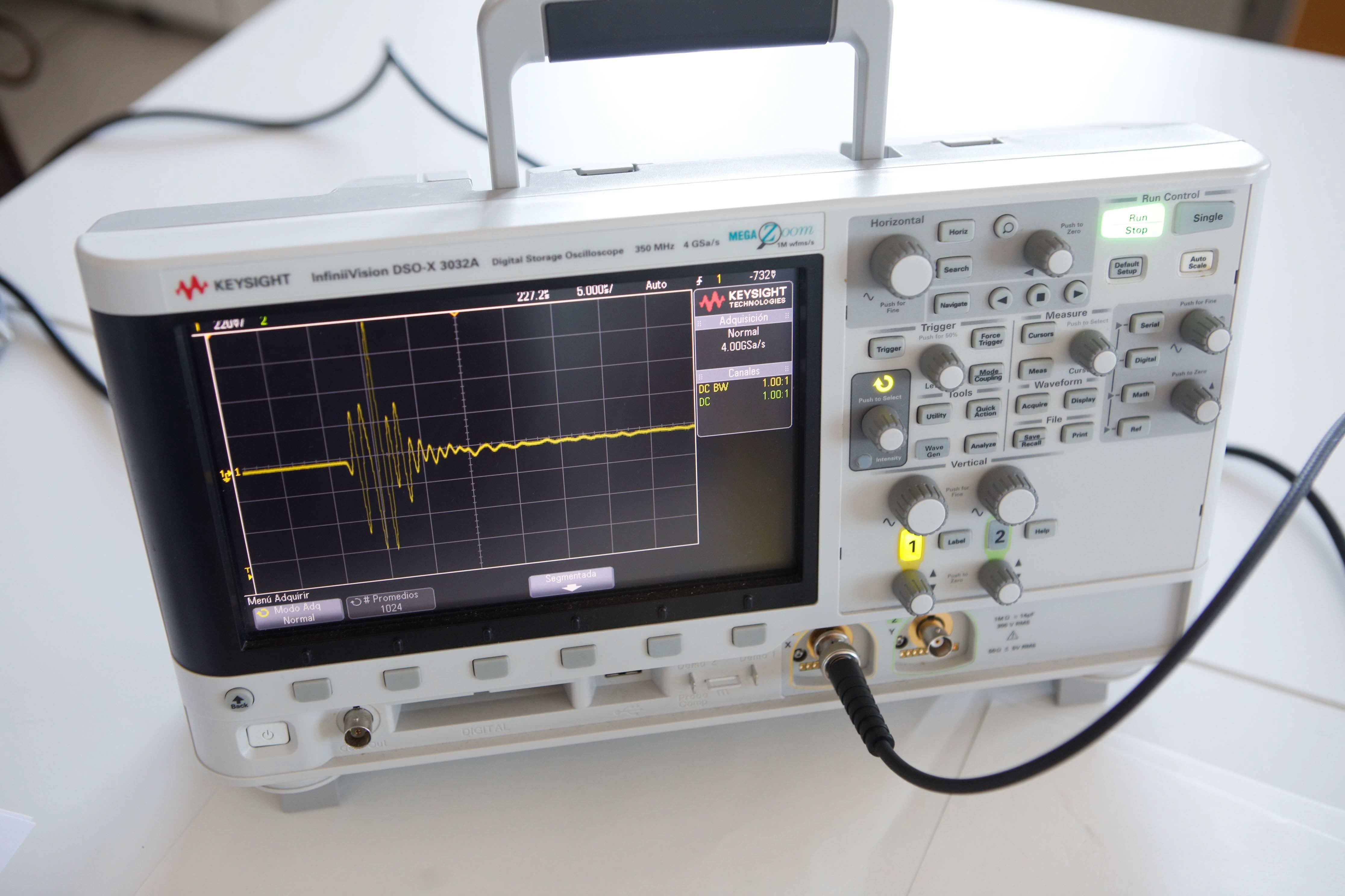Todas las ondas del aceite pasan a un software que cataloga cada tipo de aceite de oliva.