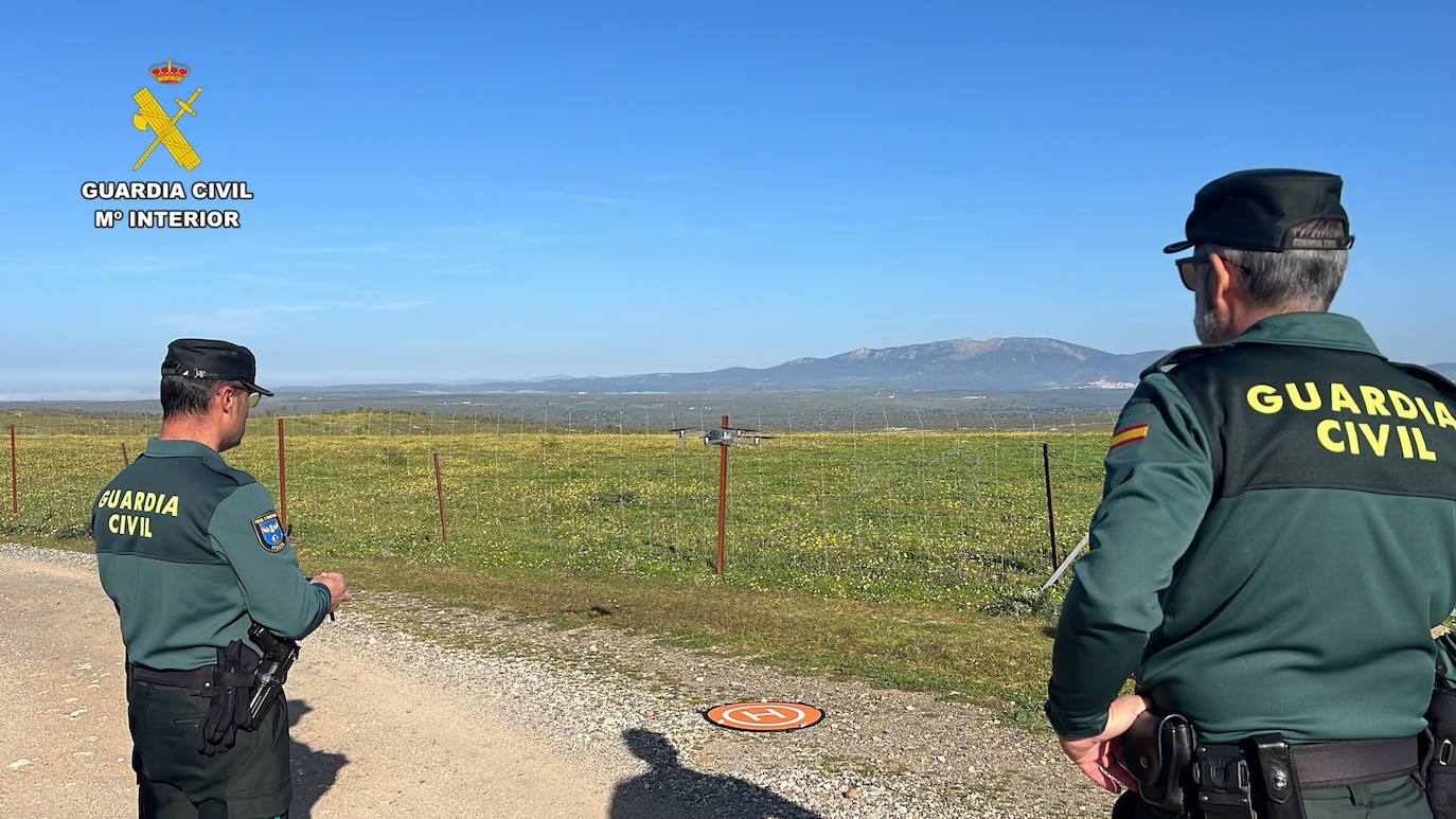 Imágenes del dispositivo desplegado en la búsqueda del vecino de Hinojal