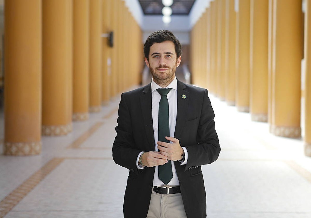 Gabriel Moreno, en la facultad de Derecho, en el campus universitario de Cáceres.