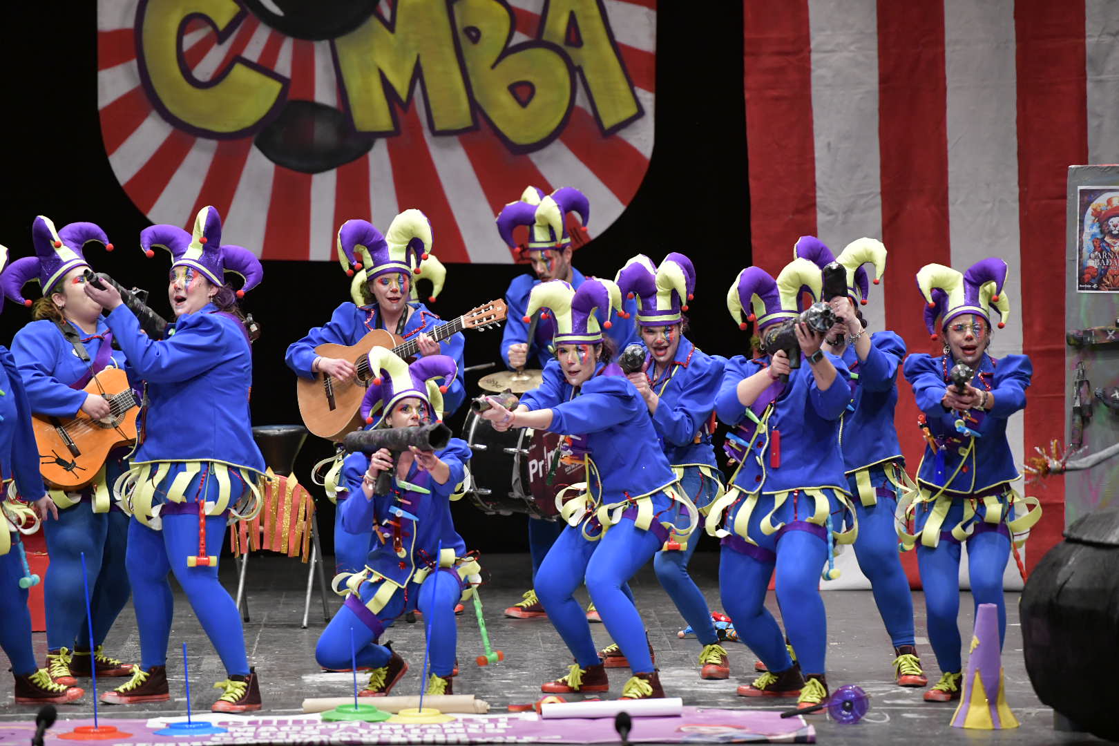 Murguer Queen son un circo, pero muy especial. Ojo que esconden un ejército