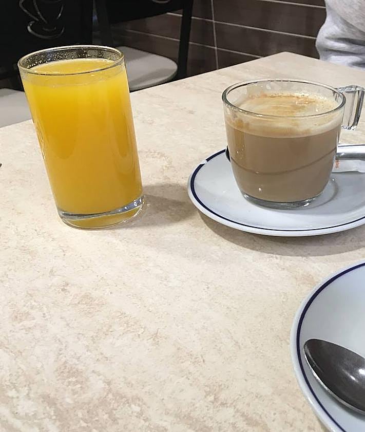 Imagen secundaria 2 - Más tostadas que churros en la churrería Ronco Tovar de Casar de Cáceres