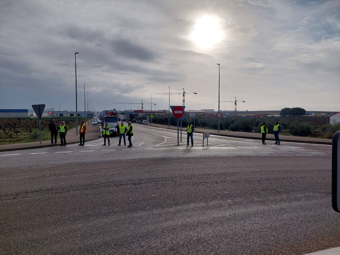 Interrupción del tráfico en Almendralejo.