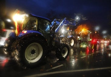 La tensión en las carreteras aumenta durante la protesta agraria por el intento de cortar autovías