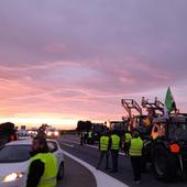 Fotos | El tráfico se ha visto afectado también este jueves por las protestas del campo