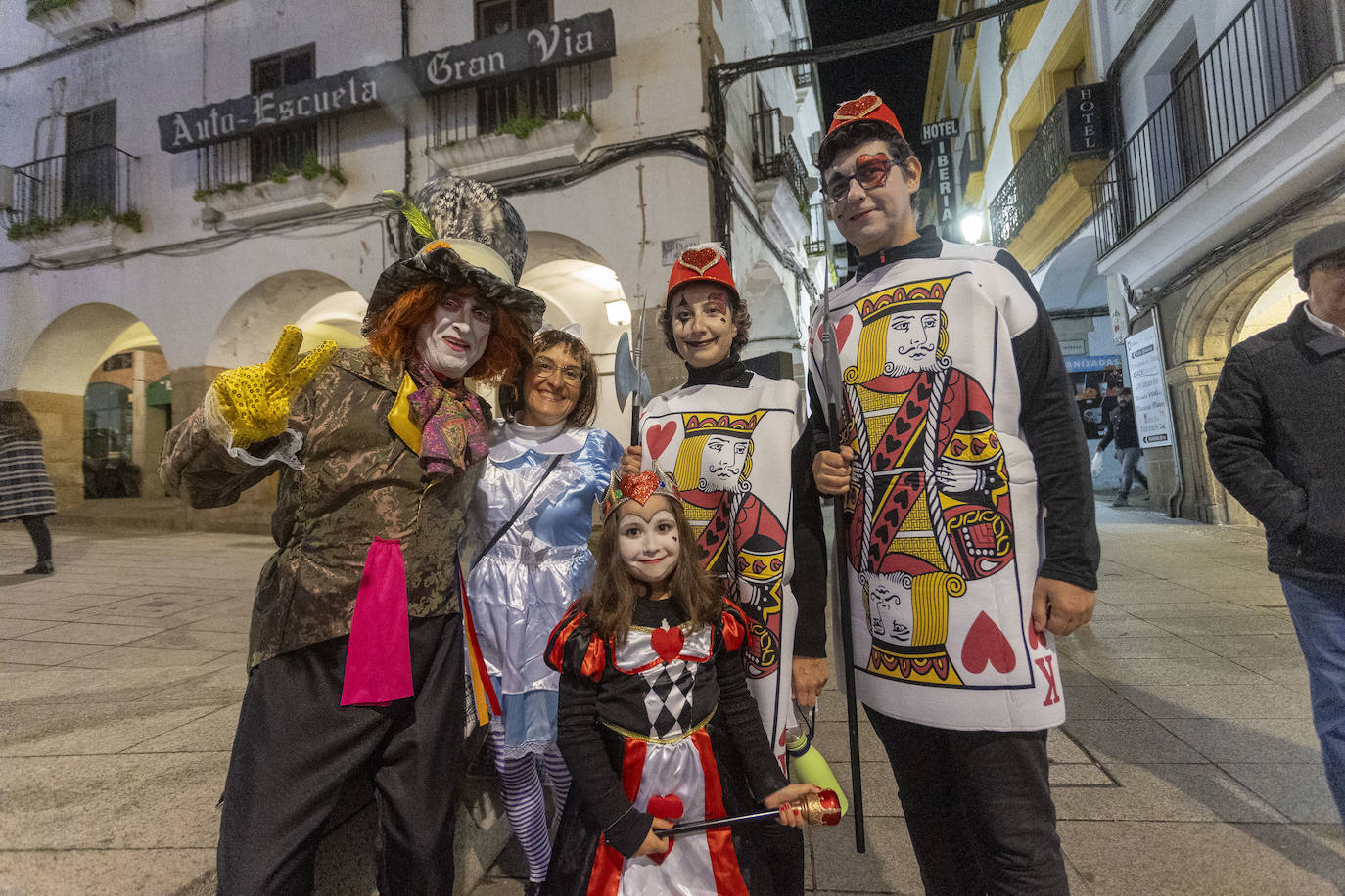 El desfile del Carnaval de Cáceres, en imágenes