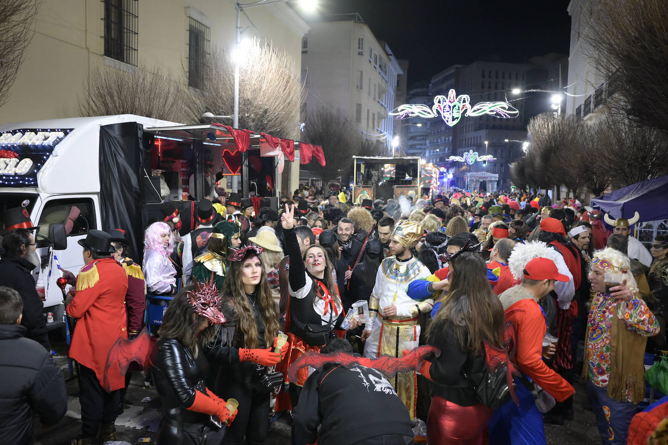 Lo mejor de la primera noche del Carnaval de Badajoz, en imágenes