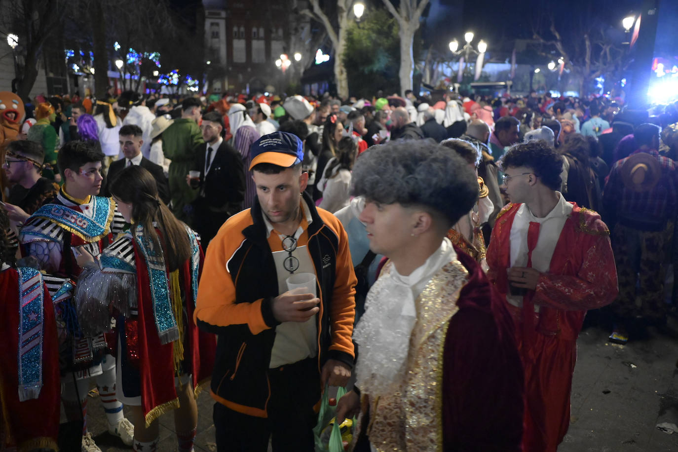 Lo mejor de la primera noche del Carnaval de Badajoz, en imágenes