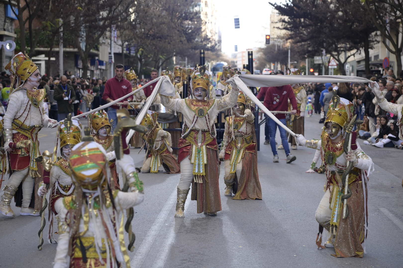 Las mejores imágenes del colorido desfile infantil del Carnaval de Badajoz 2024 (I)