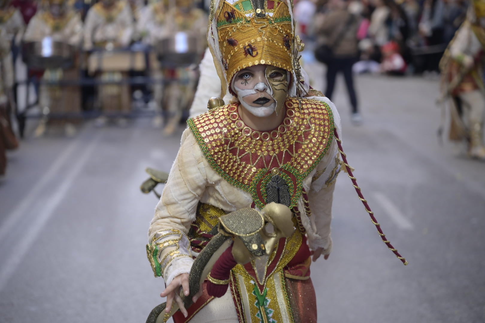 Las mejores imágenes del colorido desfile infantil del Carnaval de Badajoz 2024 (I)