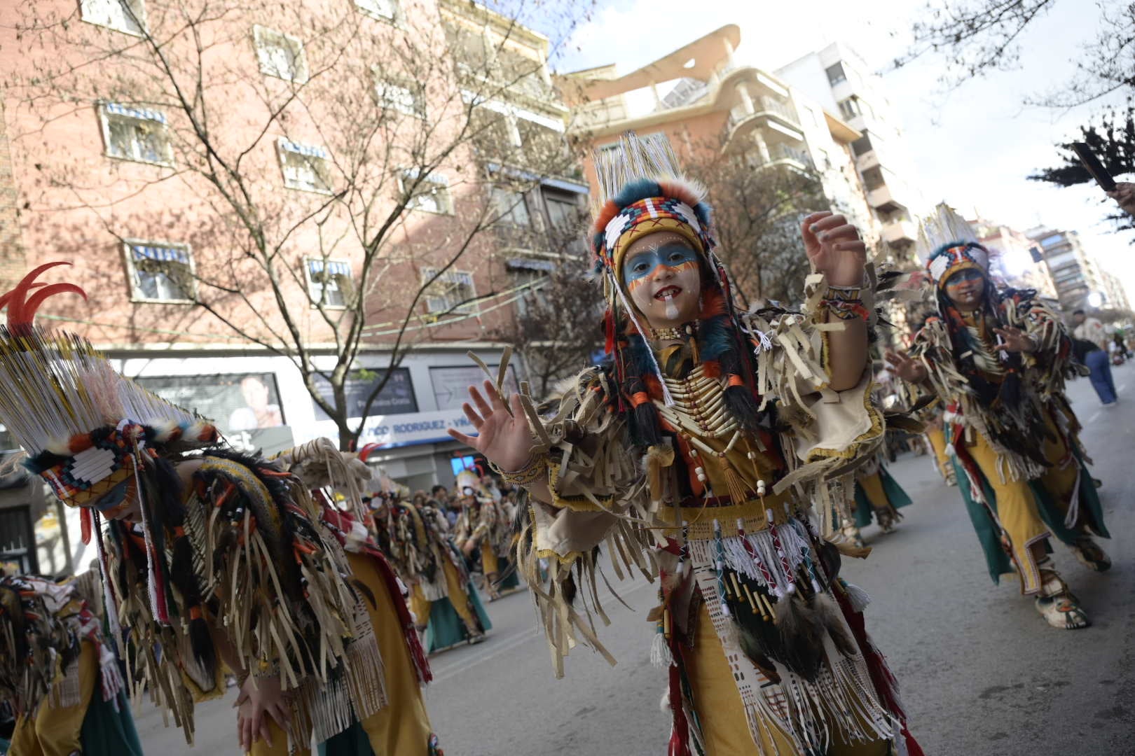 Las mejores imágenes del colorido desfile infantil del Carnaval de Badajoz 2024 (II)