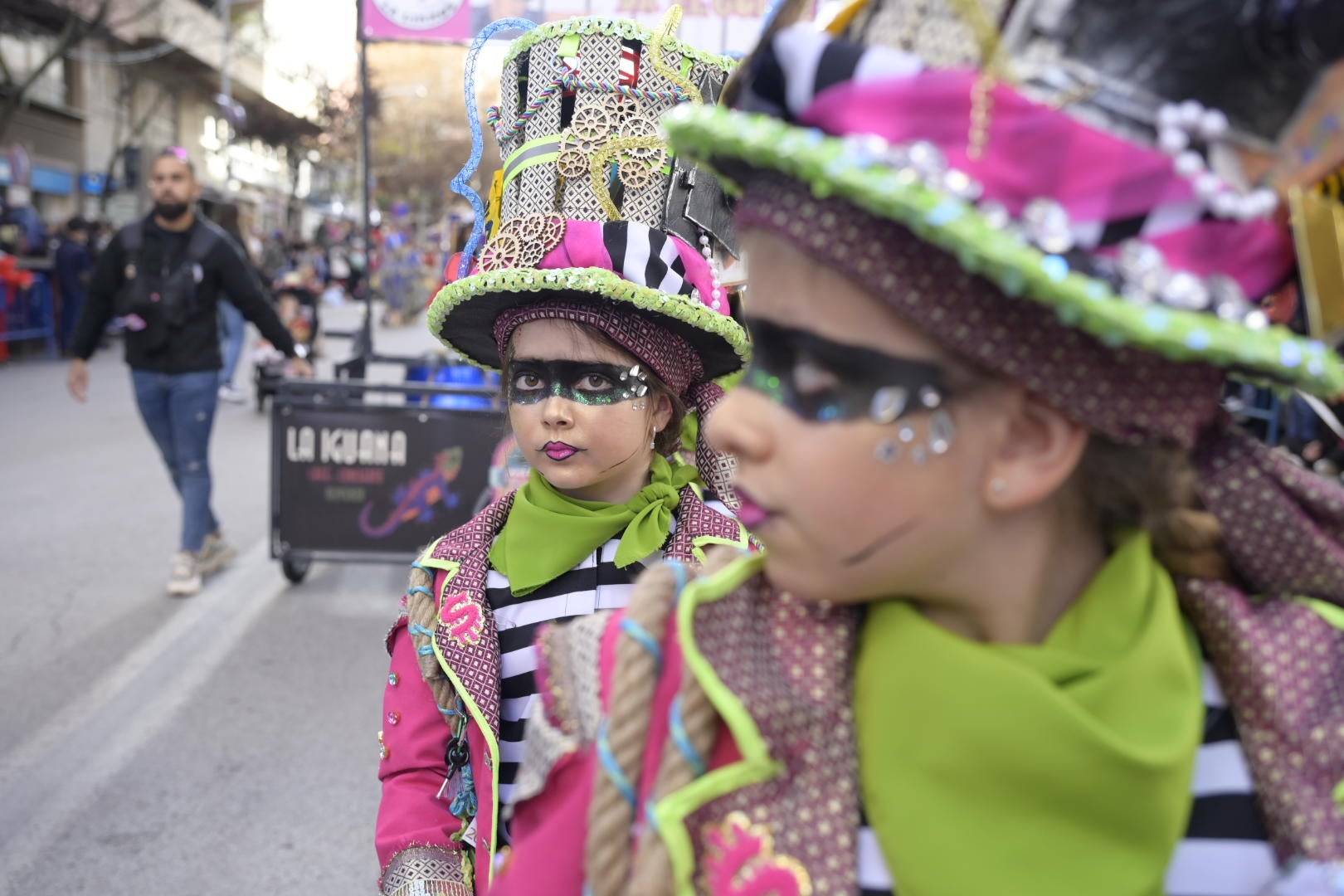 Las mejores imágenes del colorido desfile infantil del Carnaval de Badajoz 2024 (II)