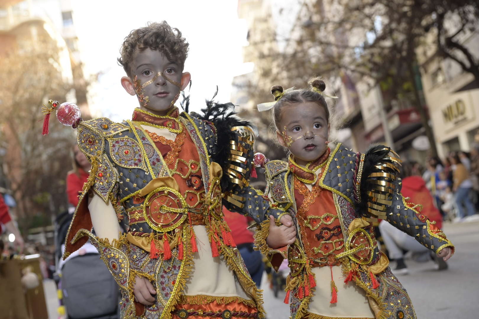 Las mejores imágenes del colorido desfile infantil del Carnaval de Badajoz 2024 (II)