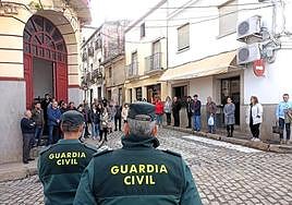 Minuto de silencio a las puertas del Ayuntamiento