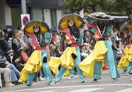 Las mejores imágenes del gran desfile de comparsas del Carnaval de Badajoz II