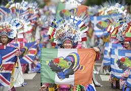 Sigue en directo el gran desfile de comparsas del Carnaval de Badajoz