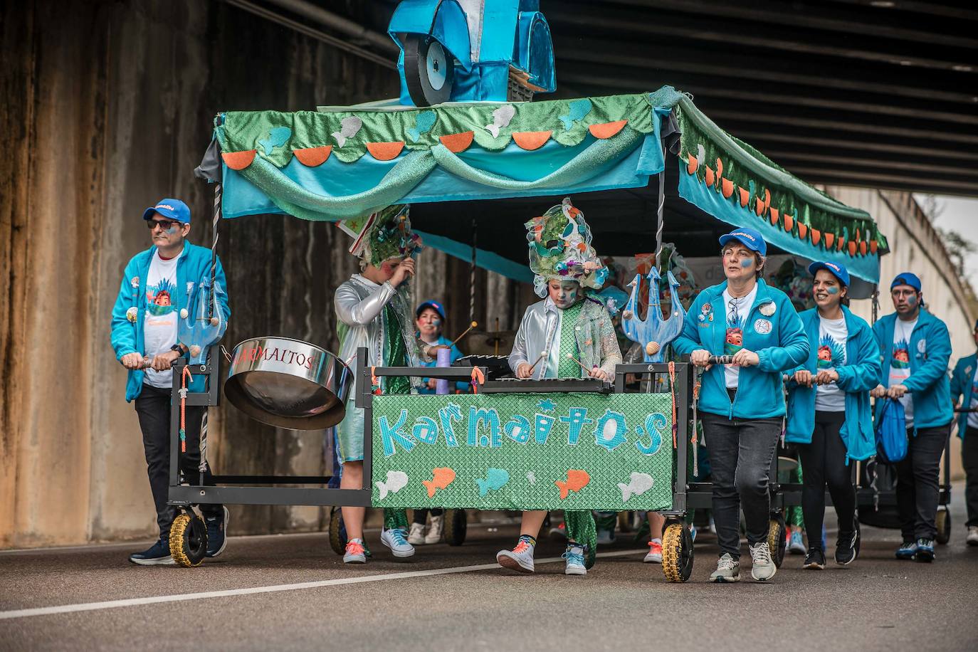 Lo mejor del desfile de comparsas del Carnaval de Mérida, en imágenes