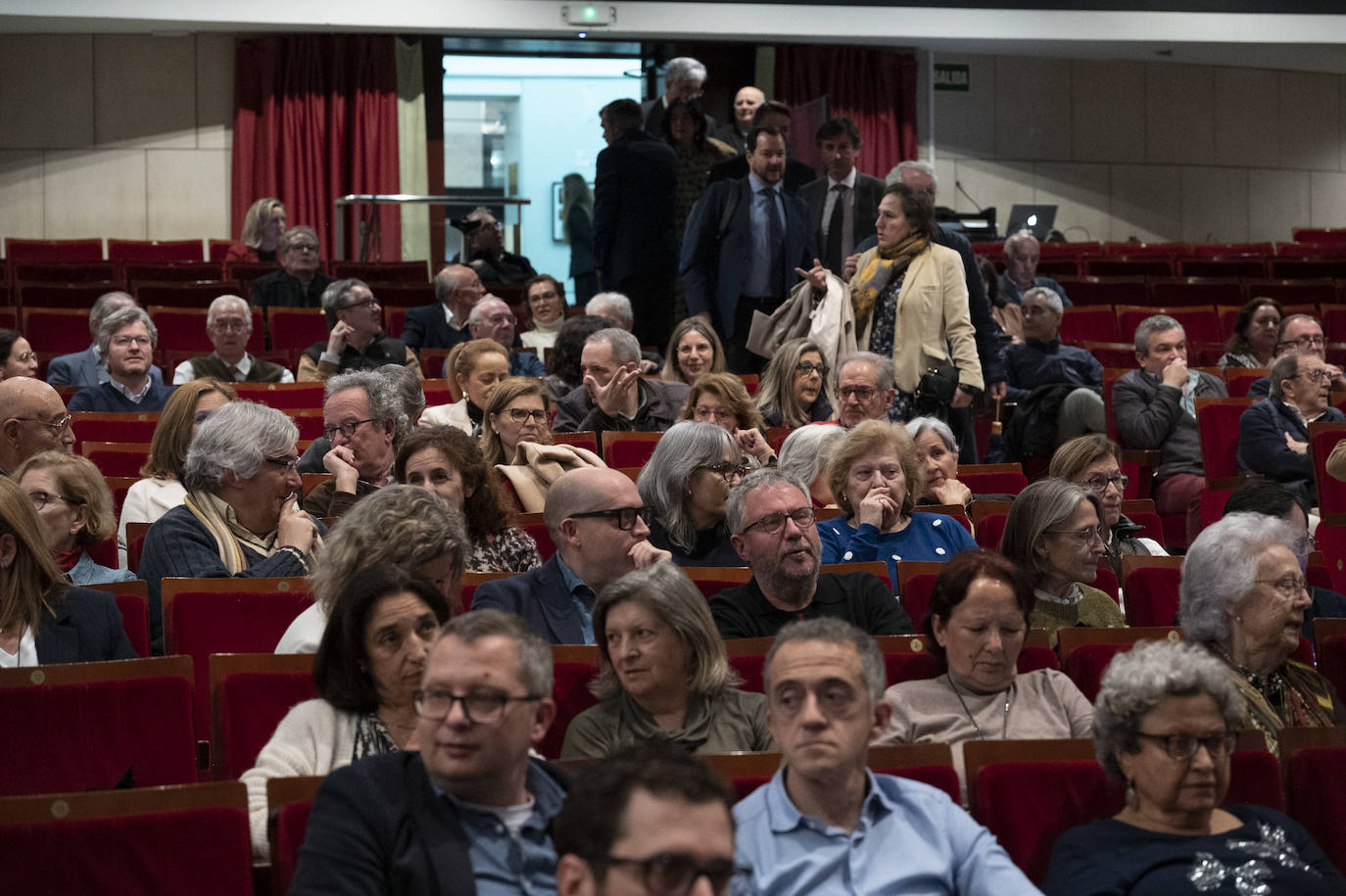 Javier Cercas protaginiza el acto del 90 aniversario de HOY