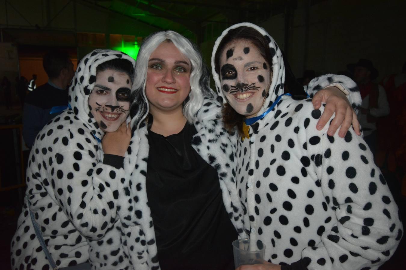 Color, música y buen ambiente en el Carnaval de Fregenal