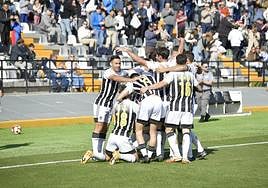 Las mejores imágenes del encuentro entre el Badajoz y el Numancia