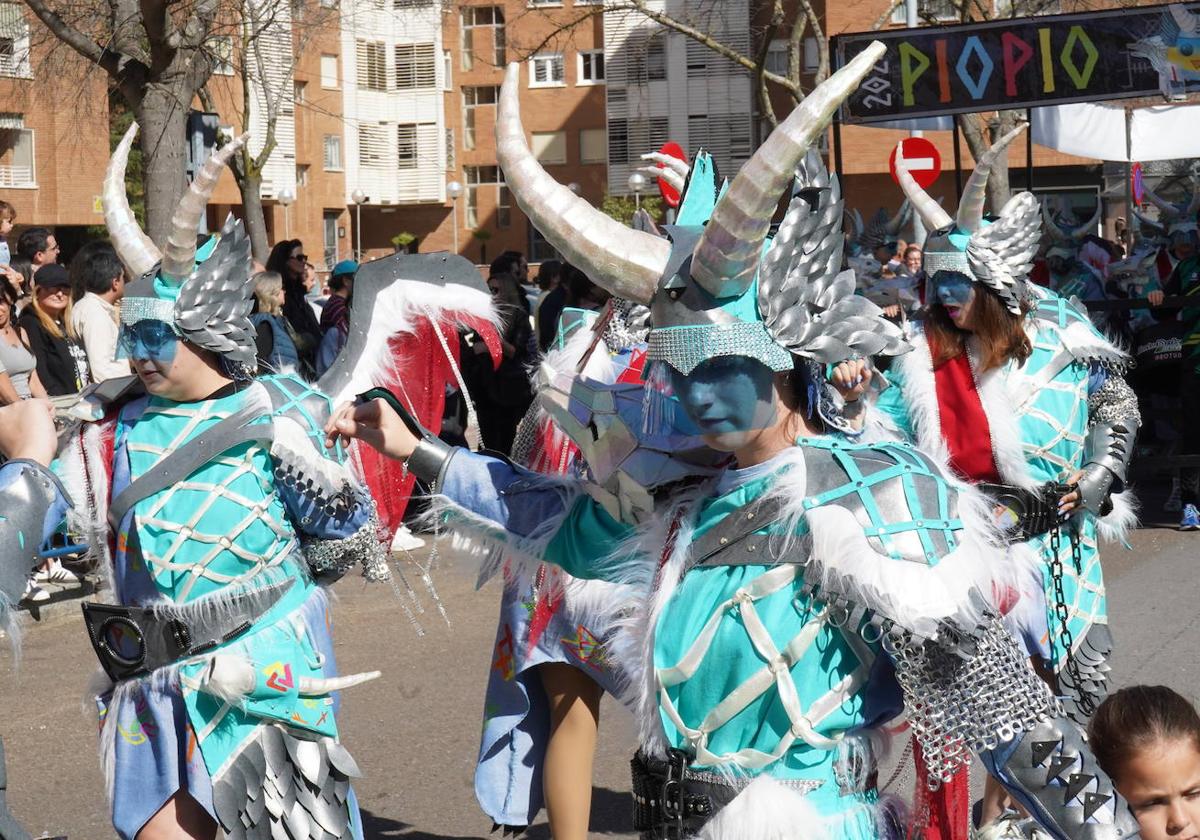 Las mejores imágenes del Desfile despedida del Carnaval de Badajoz 2024 (II)