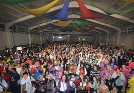 Color, música y buen ambiente en el Carnaval de Fregenal