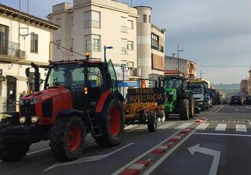 Los agricultores de Coria se manifiestan dentro del casco urbano